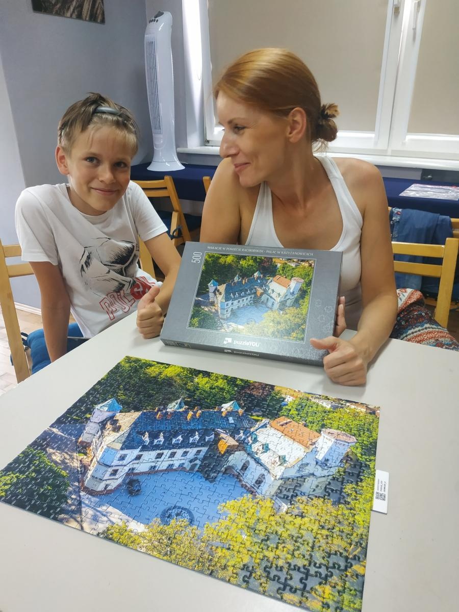Zdjęcie w galerii na portalu naszraciborz.pl: Wakacje w powiecie. Układanie puzzli na czas [FOTO] wiadomości z regionu