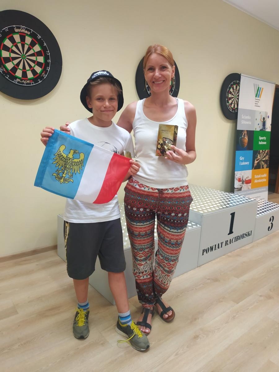 Zdjęcie w galerii na portalu naszraciborz.pl: Wakacje w powiecie. Układanie puzzli na czas [FOTO] wiadomości z regionu