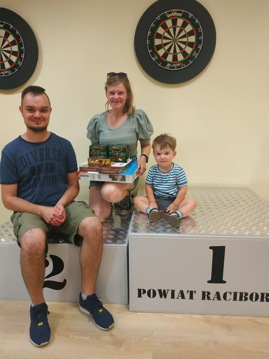 Zdjęcie w galerii na portalu naszraciborz.pl: Wakacje w powiecie. Układanie puzzli na czas [FOTO] wiadomości z regionu