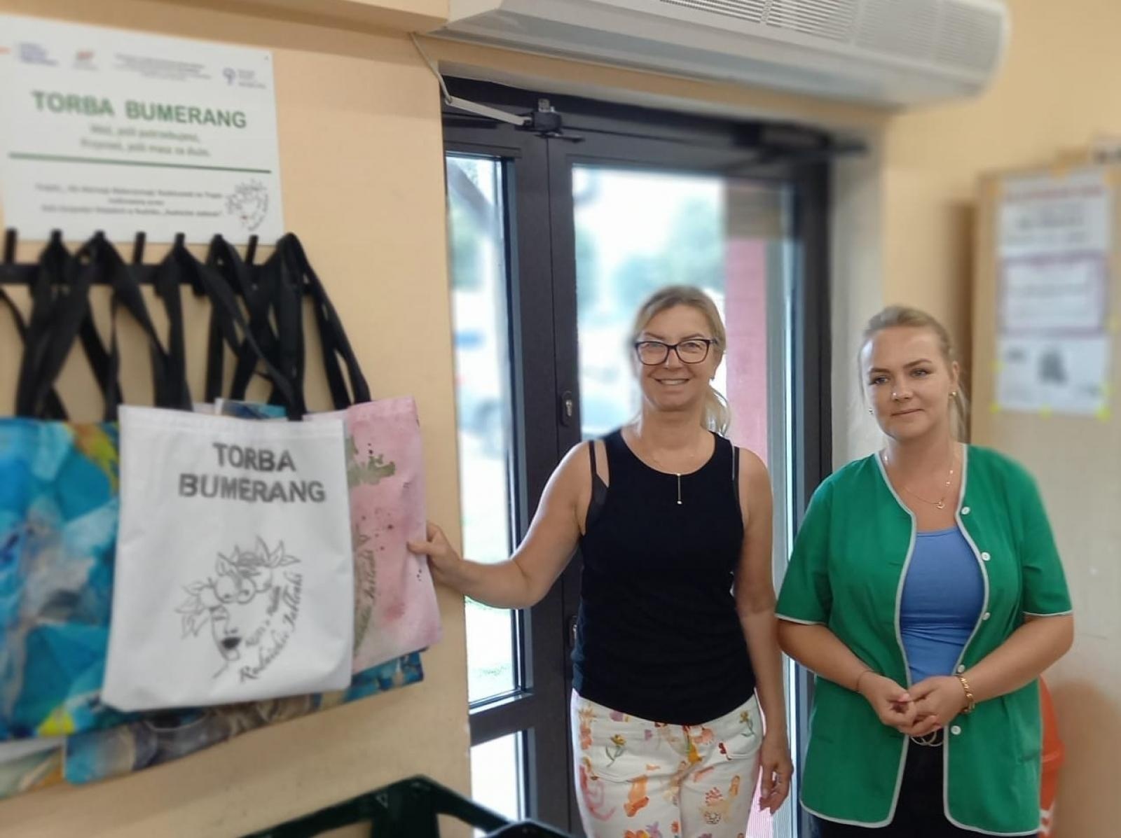 Zdjęcie w galerii na portalu naszraciborz.pl: W Rudniku i Łubowicach pojawiły się torby bumerang wiadomości z regionu