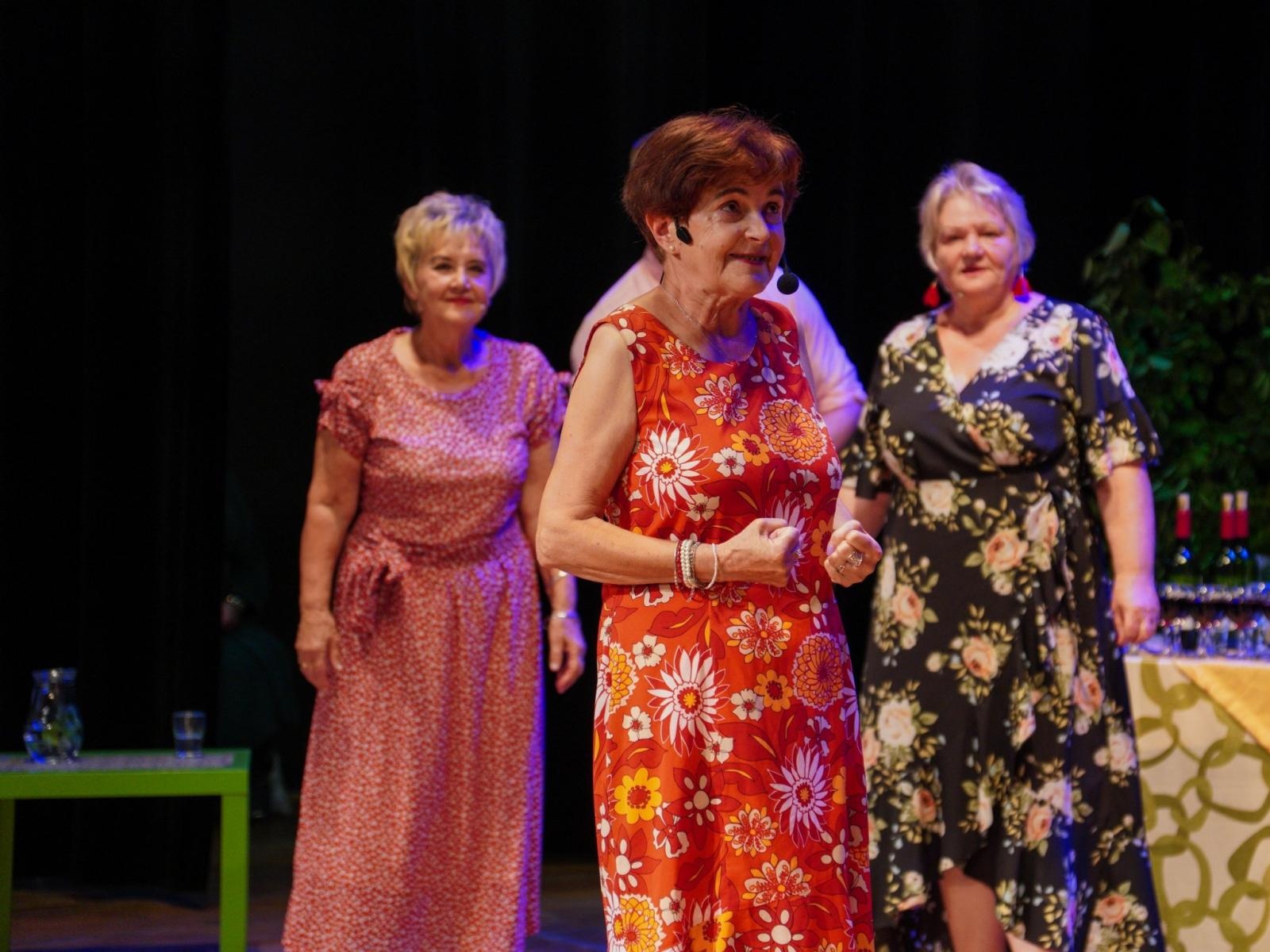 Zdjęcie w galerii na portalu naszraciborz.pl: Lipcowe show i piąte urodziny teatru Senioralne Forte [WIDEO] wiadomości z regionu