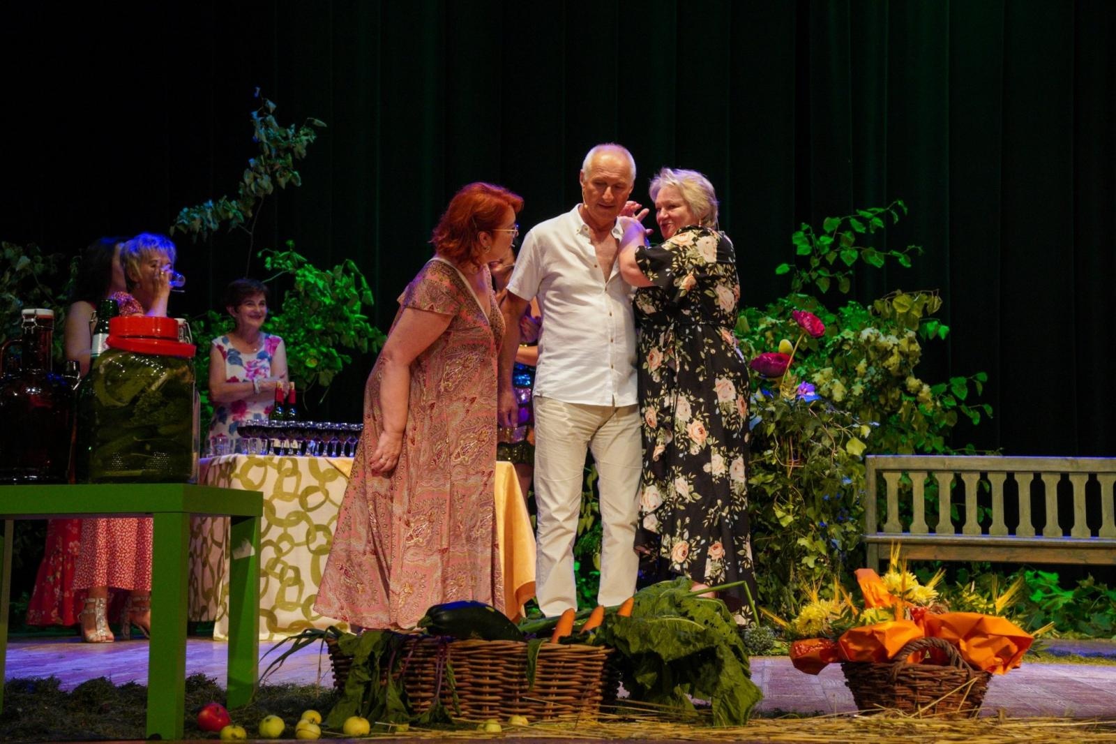 Zdjęcie w galerii na portalu naszraciborz.pl: Lipcowe show i piąte urodziny teatru Senioralne Forte [WIDEO] wiadomości z regionu