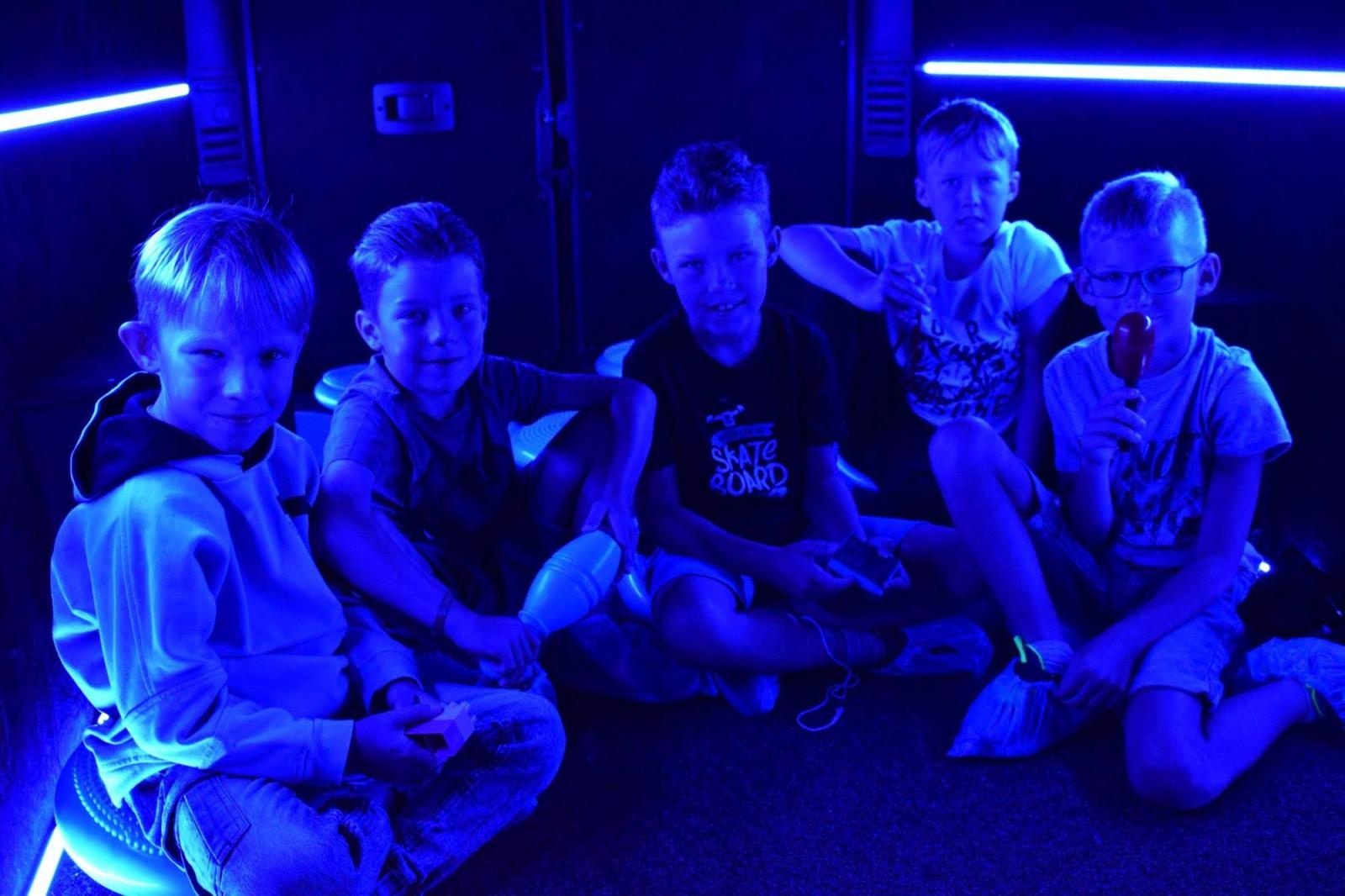 Zdjęcie w galerii na portalu naszraciborz.pl: Wakacje na zamku z naukobusem i wirtualną rzeczywistością wiadomości z regionu