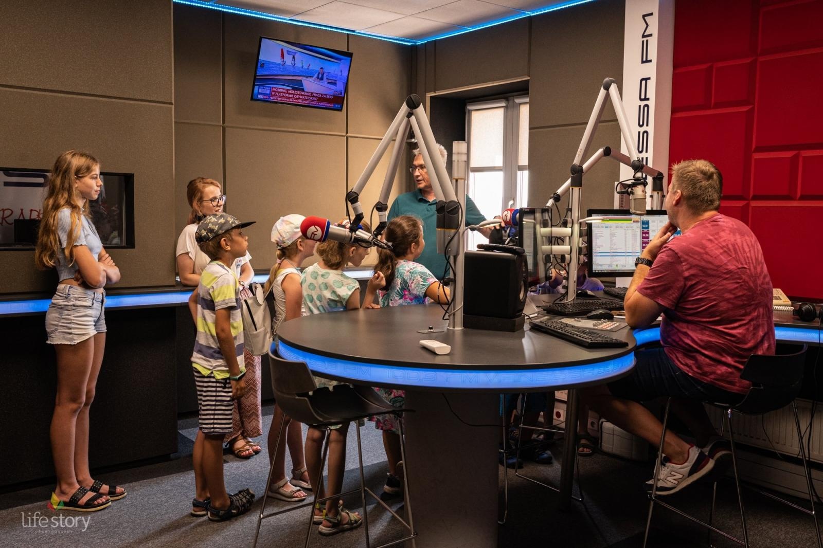 Zdjęcie w galerii na portalu naszraciborz.pl: Teatralna ławica, czyli Lato w teatrze w Nędzy wiadomości z regionu