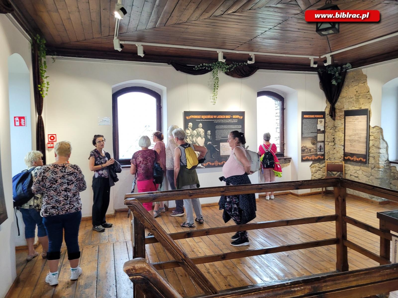 Zdjęcie w galerii na portalu naszraciborz.pl: Przyjaciele biblioteki odwiedzili Będzin wiadomości z regionu