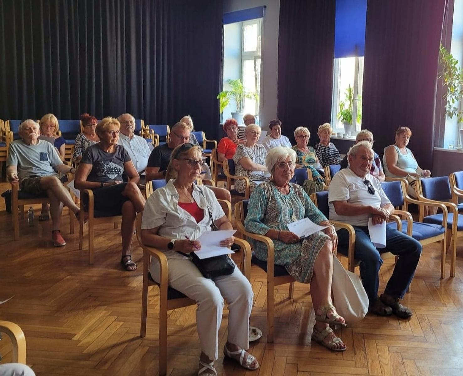 Zdjęcie w galerii na portalu naszraciborz.pl: Bezpieczny w sieci - czyli jak nie dać się oszukać wiadomości z regionu