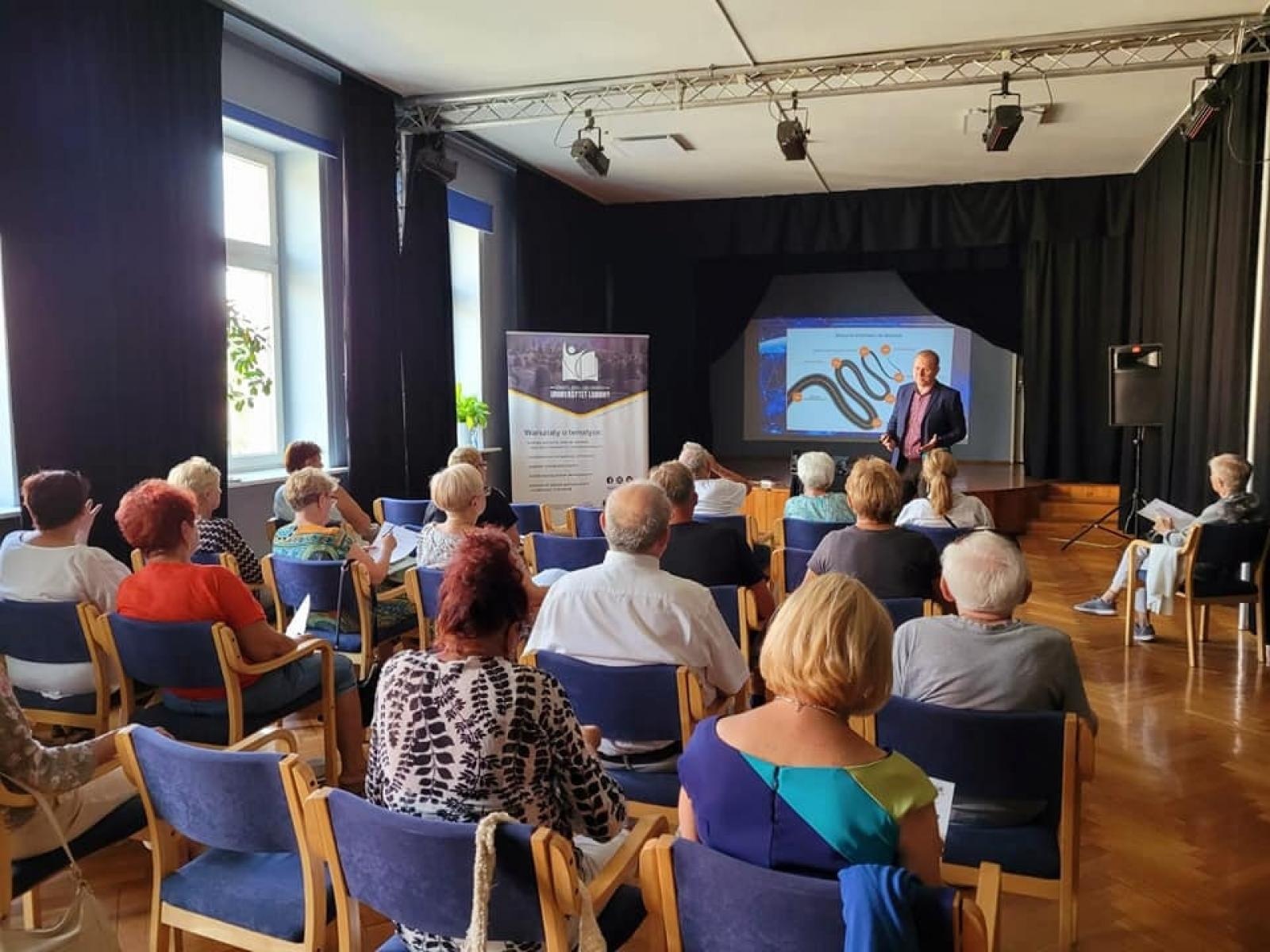 Zdjęcie w galerii na portalu naszraciborz.pl: Bezpieczny w sieci - czyli jak nie dać się oszukać wiadomości z regionu