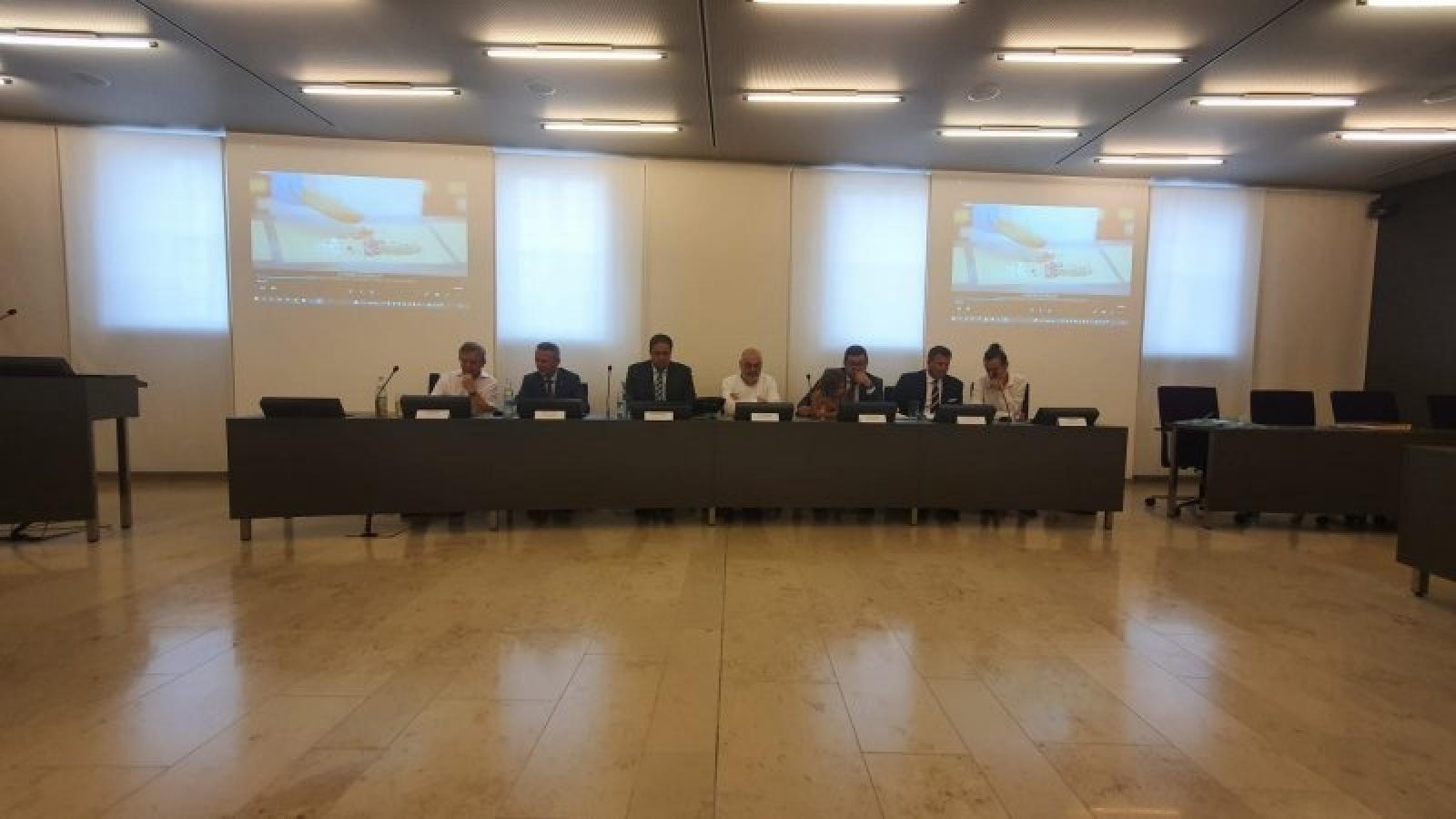 Zdjęcie w galerii na portalu naszraciborz.pl: Prezydenci i radni Raciborza świętowali 50-lecie miasta powiatowego Roth [FOTO] wiadomości z regionu