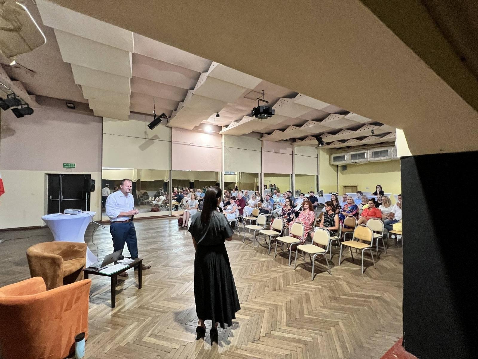 Zdjęcie w galerii na portalu naszraciborz.pl: Holka Polka w podróży - w Krzanowicach podsumowano projekt wiadomości z regionu