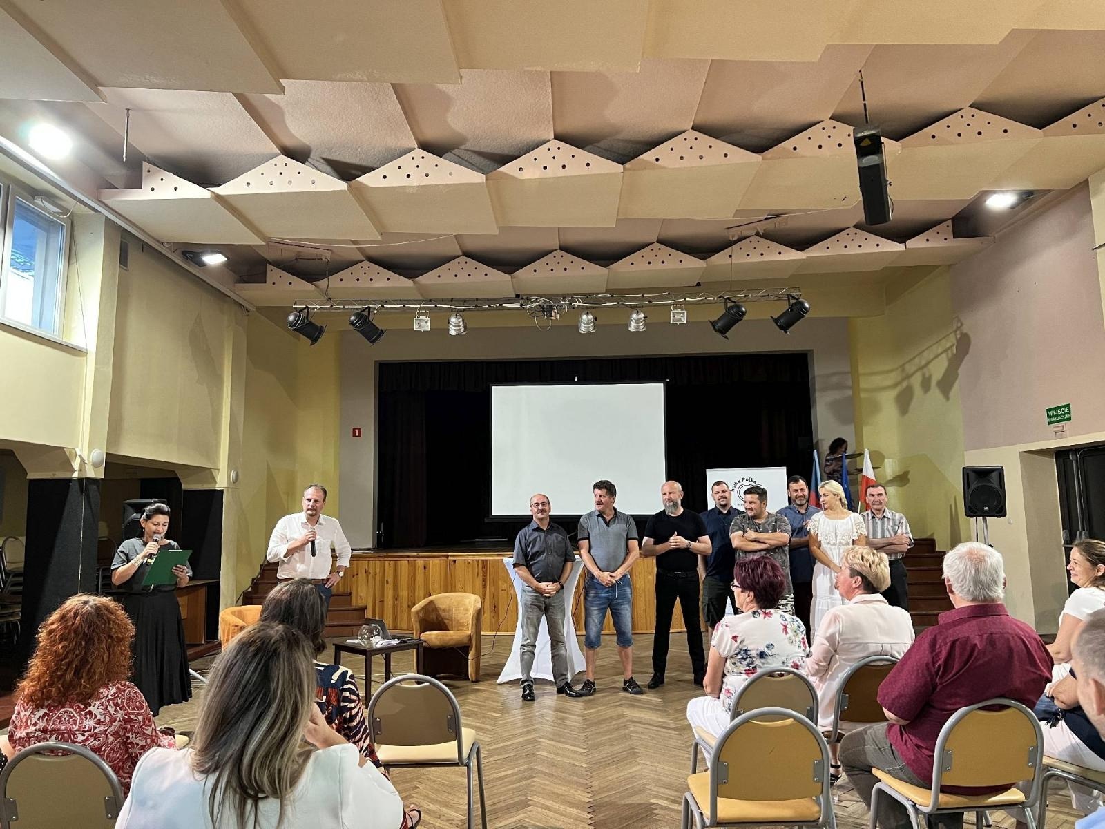 Zdjęcie w galerii na portalu naszraciborz.pl: Holka Polka w podróży - w Krzanowicach podsumowano projekt wiadomości z regionu