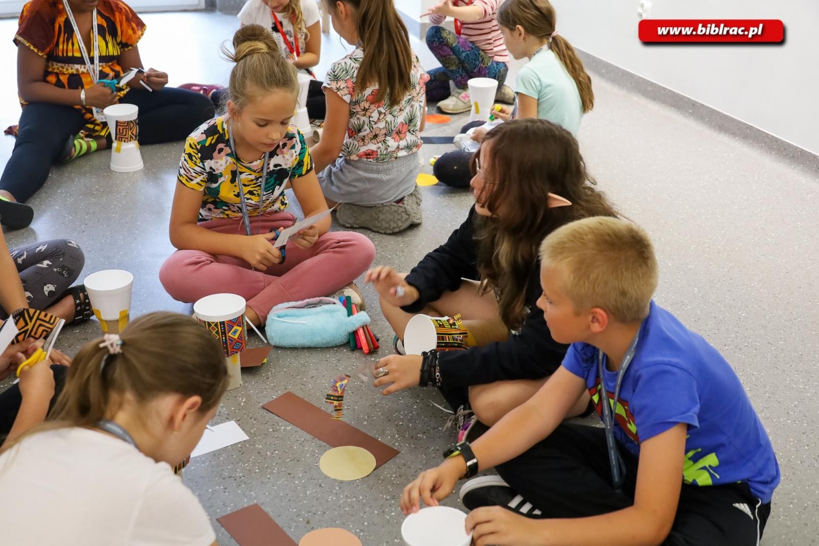 Zdjęcie w galerii na portalu naszraciborz.pl: Raciborska biblioteka przewraca kolejne strony opowieści wiadomości z regionu