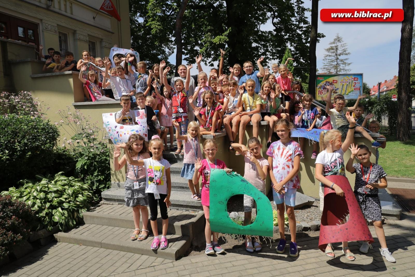 Zdjęcie w galerii na portalu naszraciborz.pl: Raciborska biblioteka przewraca kolejne strony opowieści wiadomości z regionu