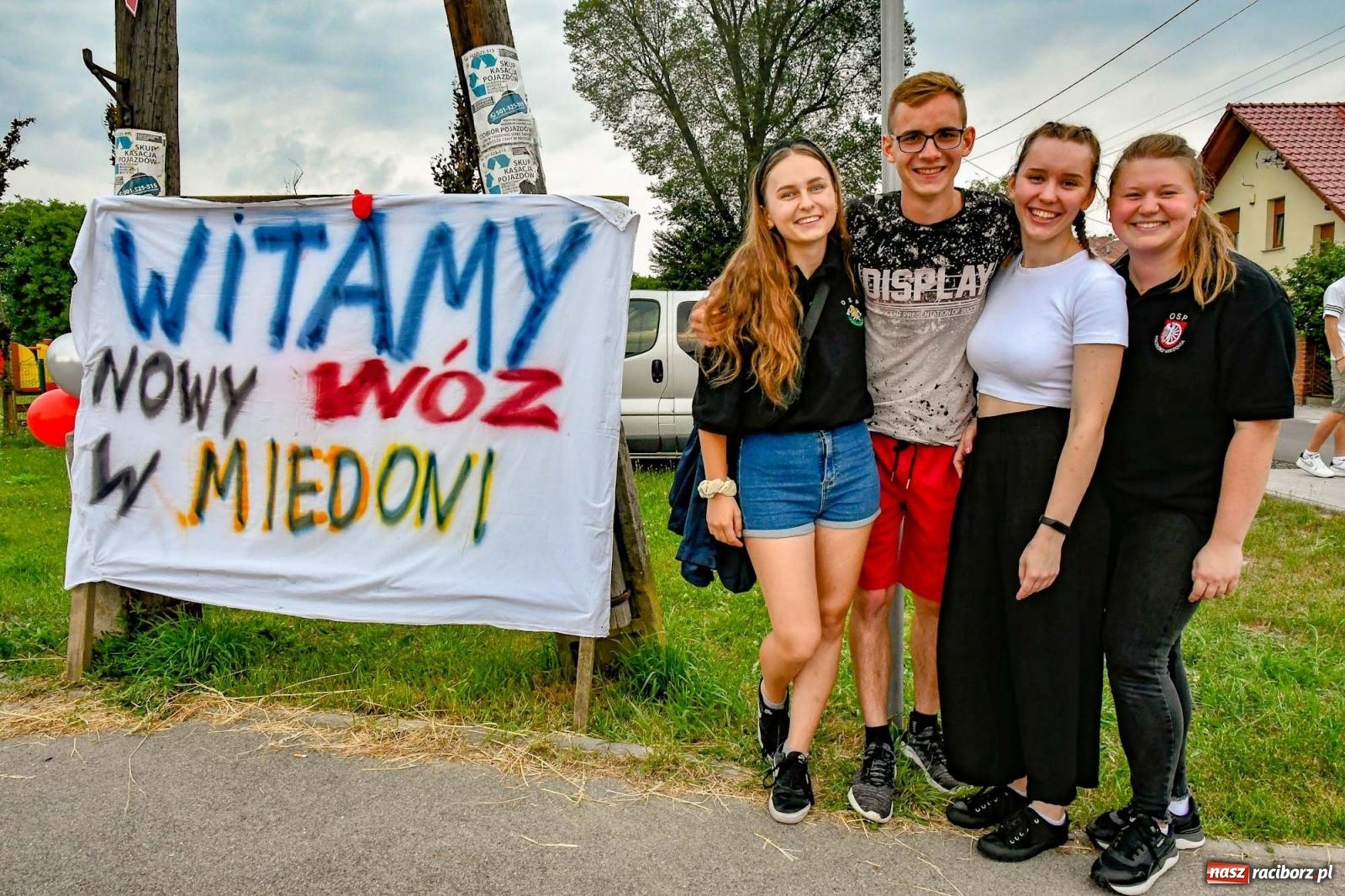 Zdjęcie w galerii na portalu naszraciborz.pl: Strażacy z Raciborza Miedoni przesiedli się do mercedesa [FOTO i WIDEO] wiadomości z regionu