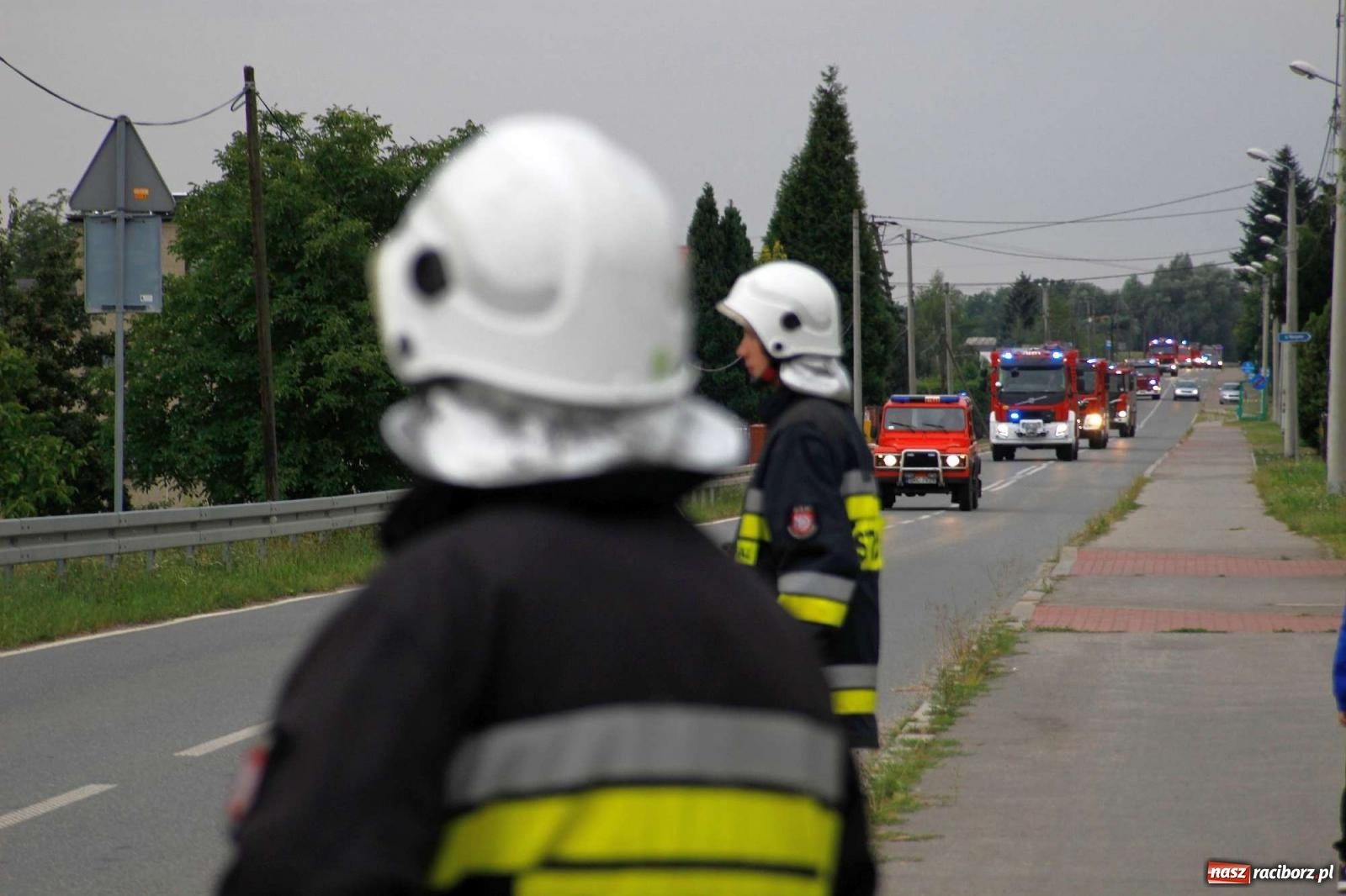 Zdjęcie w galerii na portalu naszraciborz.pl: Strażacy z Raciborza Miedoni przesiedli się do mercedesa [FOTO i WIDEO] wiadomości z regionu