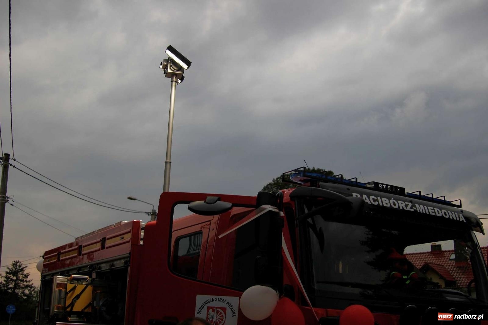 Zdjęcie w galerii na portalu naszraciborz.pl: Strażacy z Raciborza Miedoni przesiedli się do mercedesa [FOTO i WIDEO] wiadomości z regionu