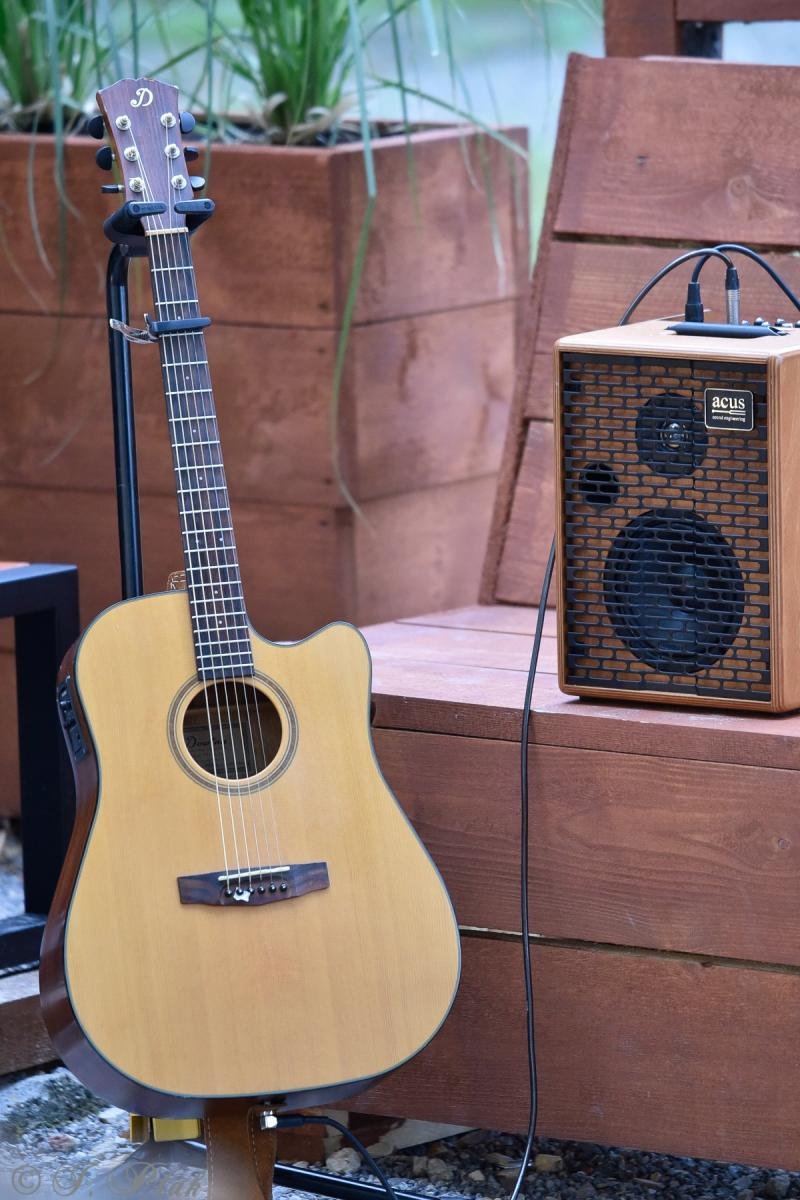 Zdjęcie w galerii na portalu naszraciborz.pl: Przy zamkowej studni i w Etiudzie za muzeum wiadomości z regionu