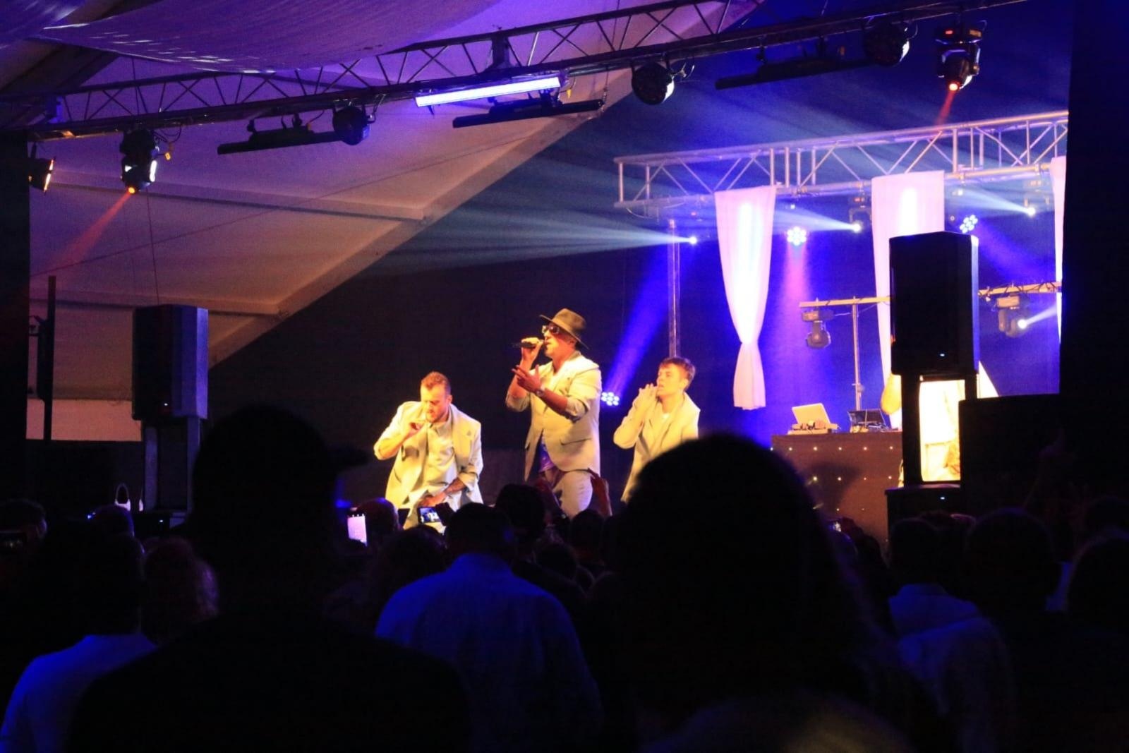 Zdjęcie w galerii na portalu naszraciborz.pl: Zespół Boys zapełnił namiot koncertowy w Szymocicach [FOTO i WIDEO] wiadomości z regionu