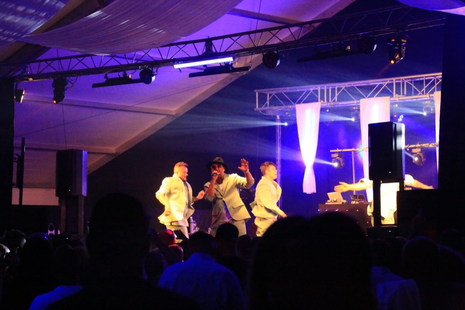 Zdjęcie w galerii na portalu naszraciborz.pl: Zespół Boys zapełnił namiot koncertowy w Szymocicach [FOTO i WIDEO] wiadomości z regionu