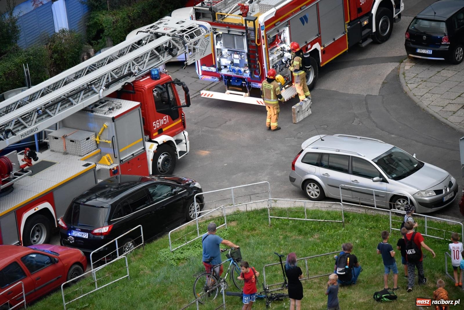 Zdjęcie w galerii na portalu naszraciborz.pl: Raport 998. Strażacka akcja przy Katowickiej [FOTO] wiadomości z regionu