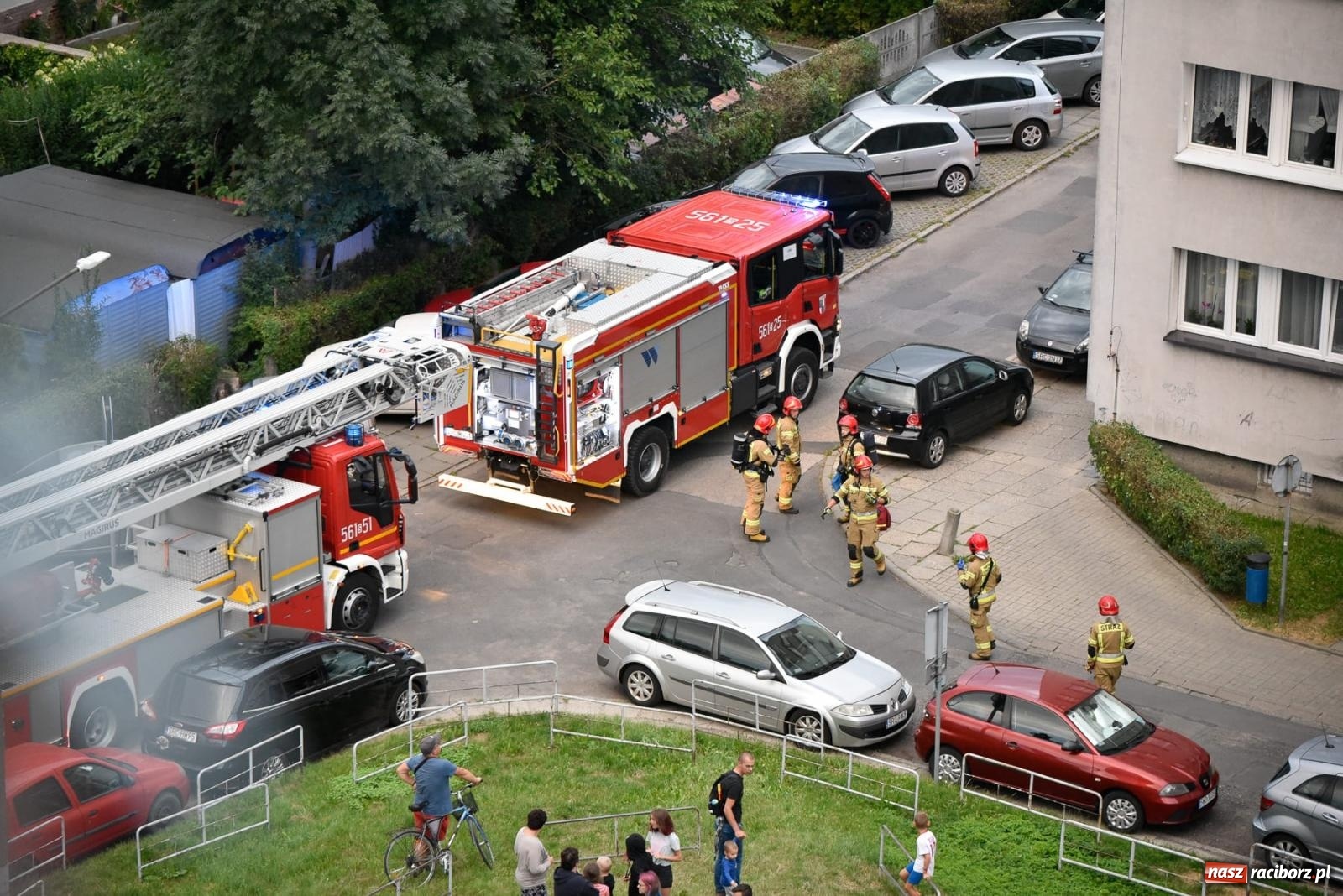 Zdjęcie w galerii na portalu naszraciborz.pl: Raport 998. Strażacka akcja przy Katowickiej [FOTO] wiadomości z regionu