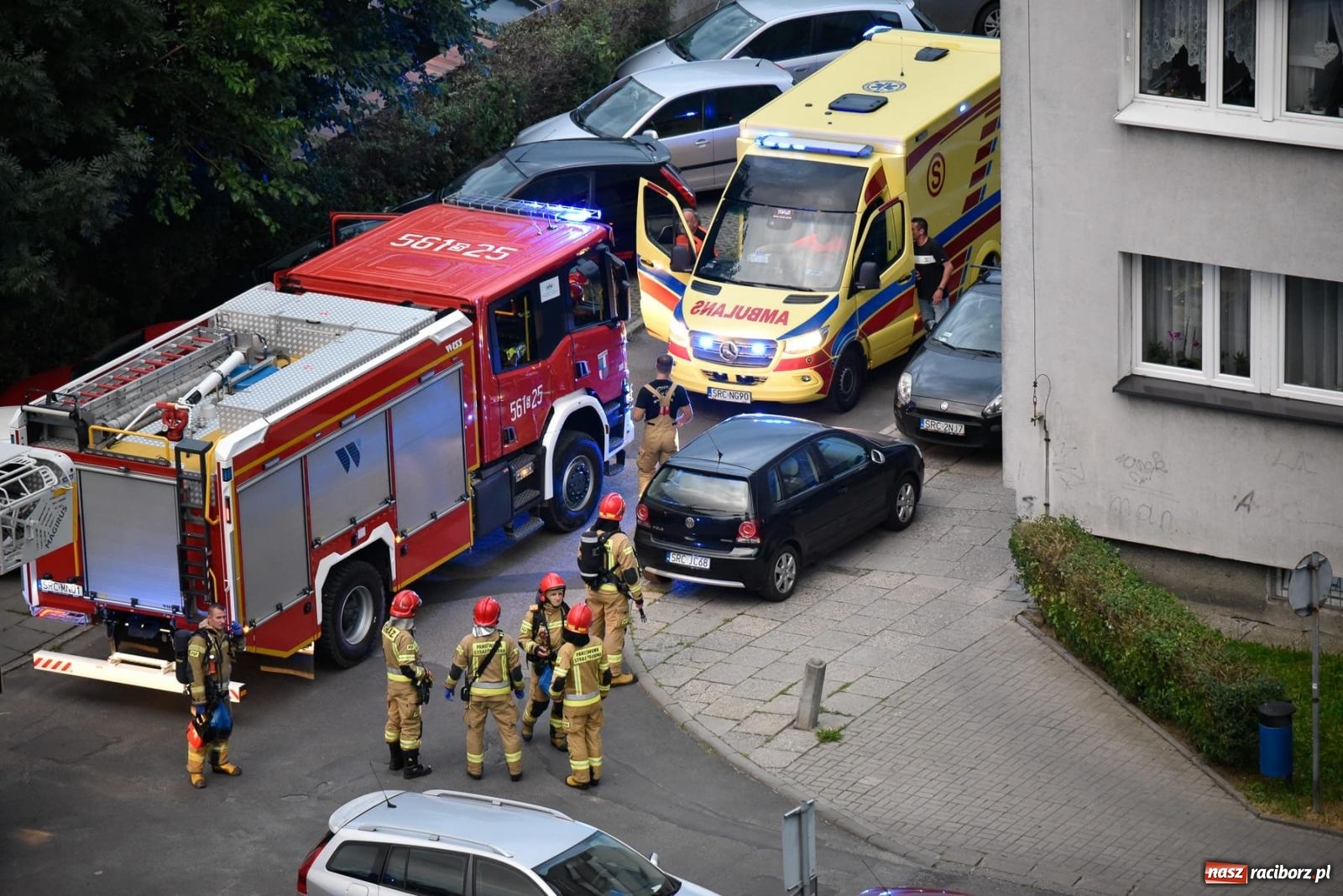 Zdjęcie w galerii na portalu naszraciborz.pl: Raport 998. Strażacka akcja przy Katowickiej [FOTO] wiadomości z regionu