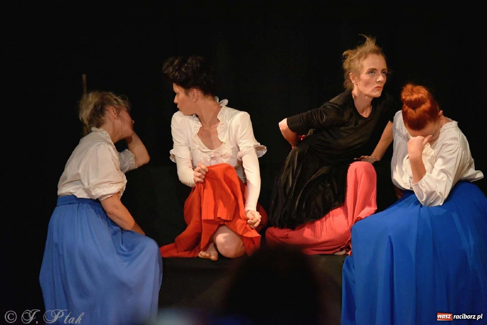 Zdjęcie w galerii na portalu naszraciborz.pl: Serenada Mrożkach na scenie w Strzesze wiadomości z regionu