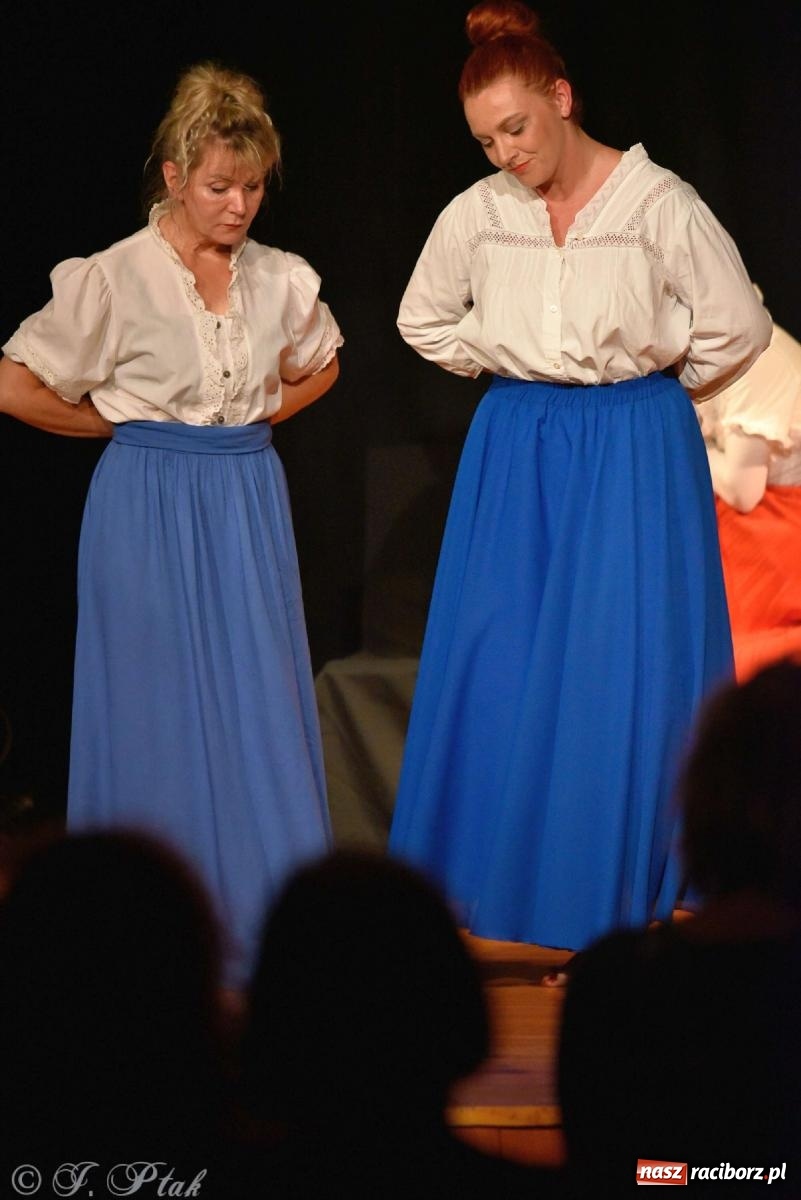 Zdjęcie w galerii na portalu naszraciborz.pl: Serenada Mrożkach na scenie w Strzesze wiadomości z regionu