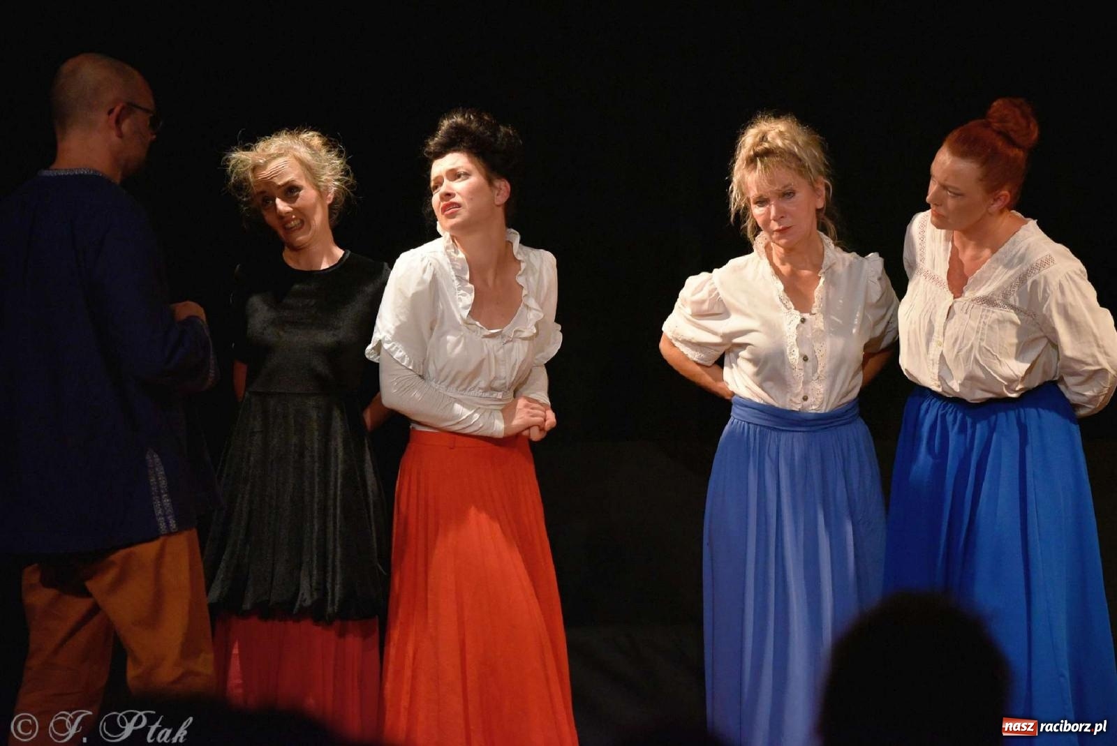 Zdjęcie w galerii na portalu naszraciborz.pl: Serenada Mrożkach na scenie w Strzesze wiadomości z regionu