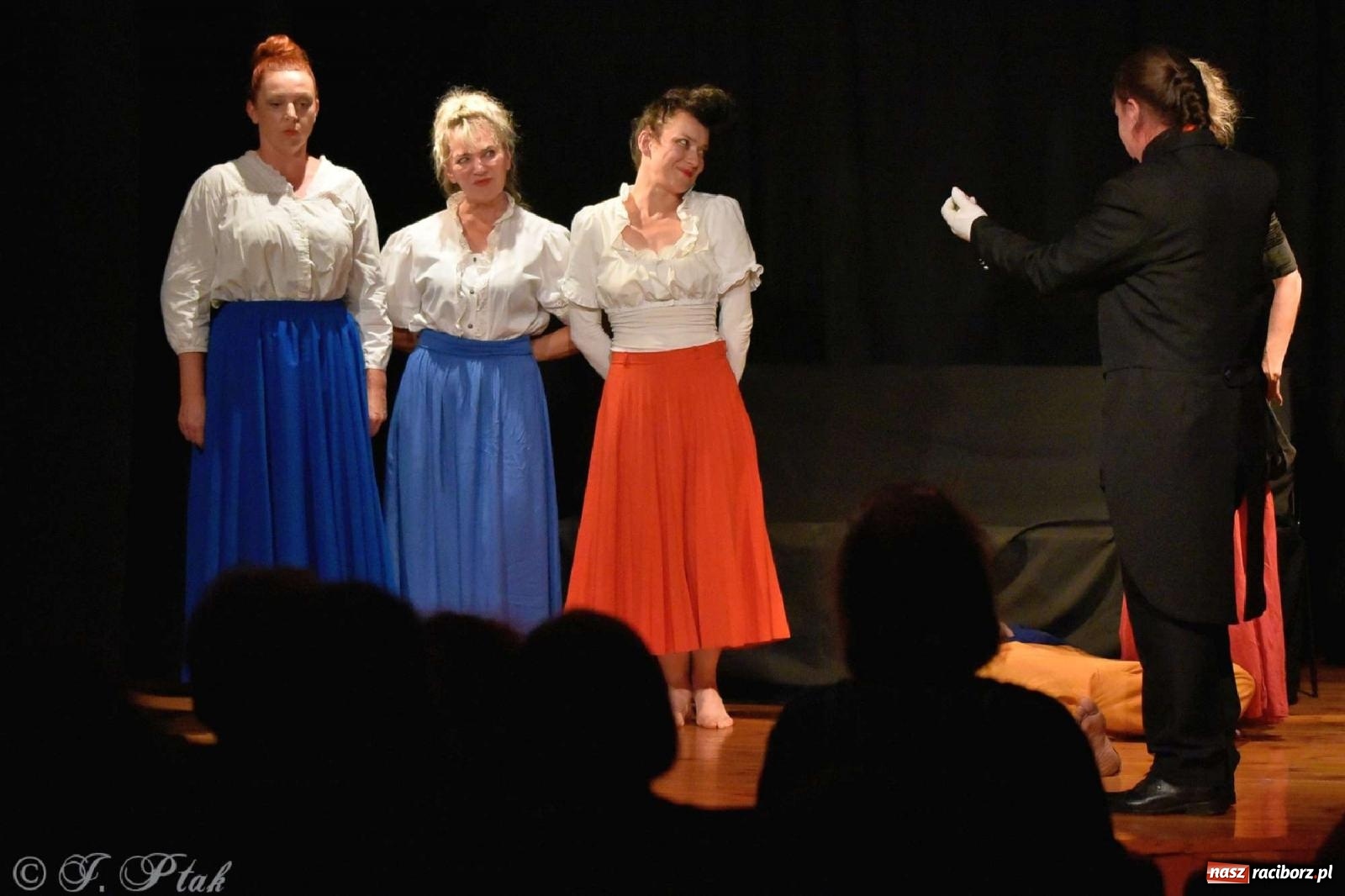 Zdjęcie w galerii na portalu naszraciborz.pl: Serenada Mrożkach na scenie w Strzesze wiadomości z regionu