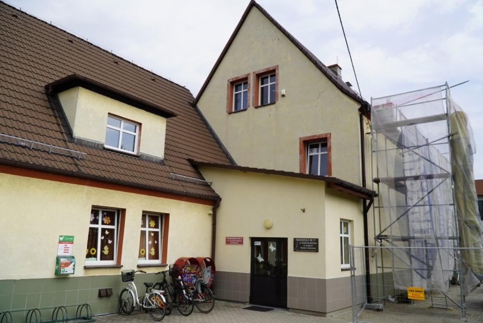 Zdjęcie w galerii na portalu naszraciborz.pl: Wakacyjne remonty w szkołach i przedszkolach. Markowice wiadomości z regionu