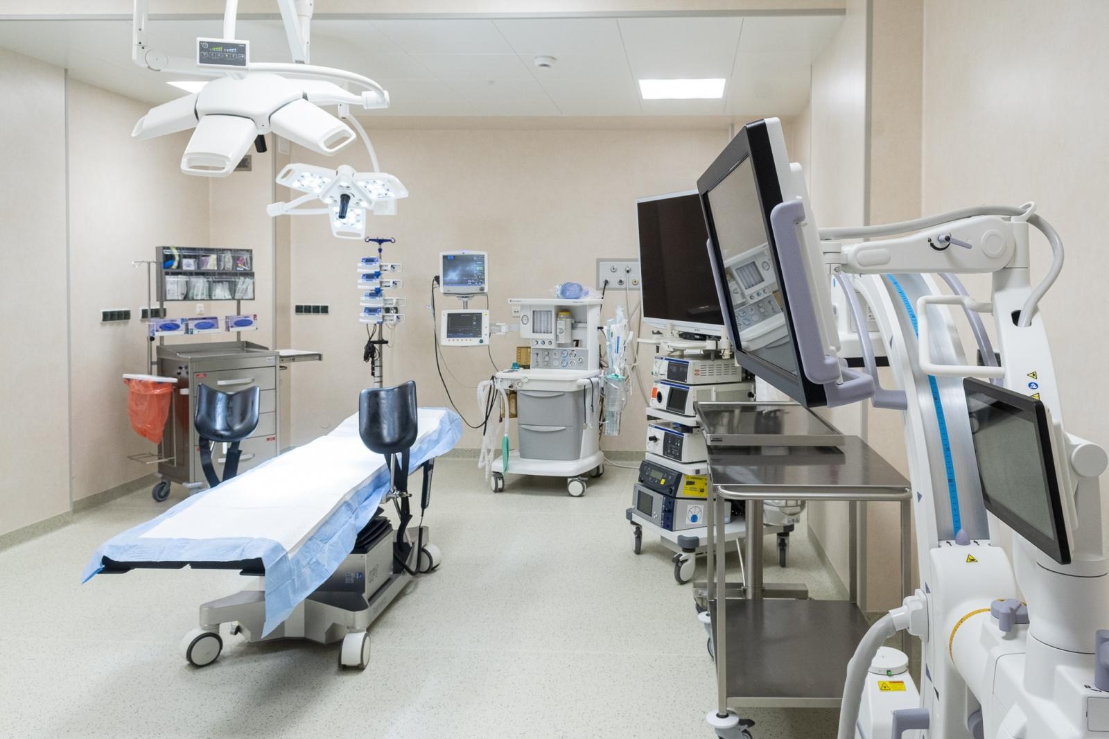 Zdjęcie w galerii na portalu naszraciborz.pl: W szpitalu w Kędzierzynie-Koźlu usunięto pacjentce jedenastokilogramowy guz jajnika [FOTO] wiadomości z regionu