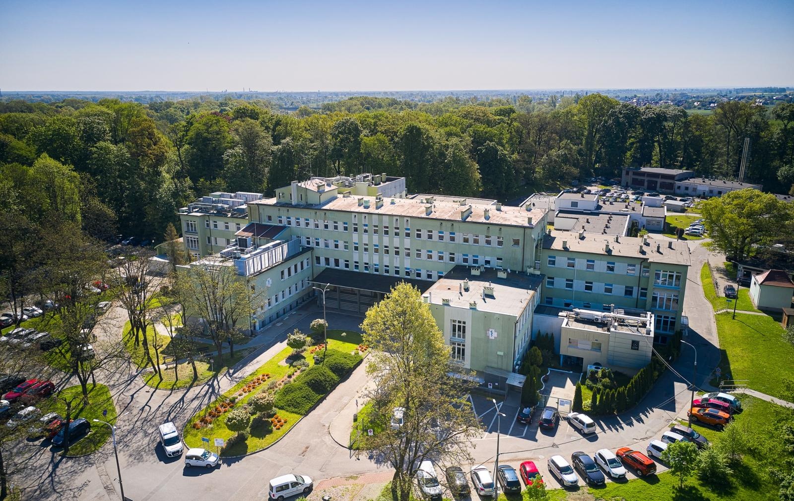 Zdjęcie w galerii na portalu naszraciborz.pl: W szpitalu w Kędzierzynie-Koźlu usunięto pacjentce jedenastokilogramowy guz jajnika [FOTO] wiadomości z regionu