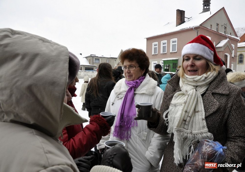 Zdjęcie w galerii na portalu naszraciborz.pl: U plebana w ogrodach wiadomości z regionu