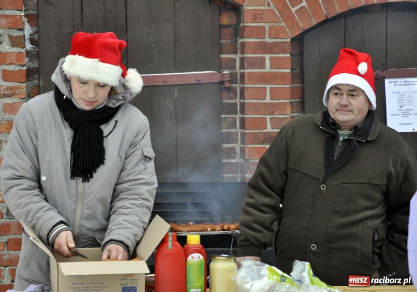 Zdjęcie w galerii na portalu naszraciborz.pl: U plebana w ogrodach wiadomości z regionu