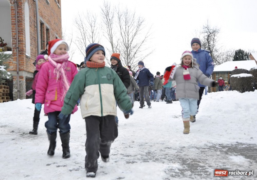 Zdjęcie w galerii na portalu naszraciborz.pl: U plebana w ogrodach wiadomości z regionu