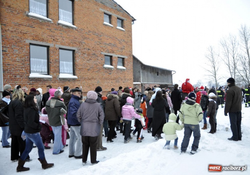 Zdjęcie w galerii na portalu naszraciborz.pl: U plebana w ogrodach wiadomości z regionu