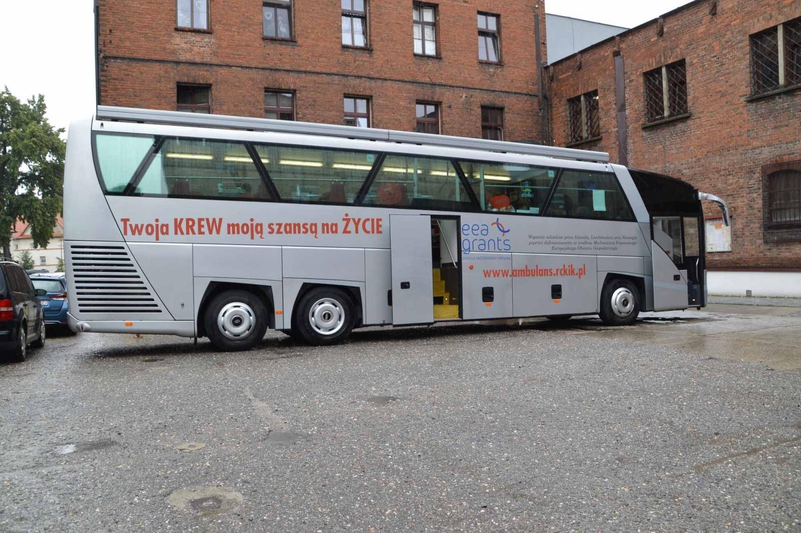 Zdjęcie w galerii na portalu naszraciborz.pl: Pod raciborskim więzieniem polała się krew wiadomości z regionu