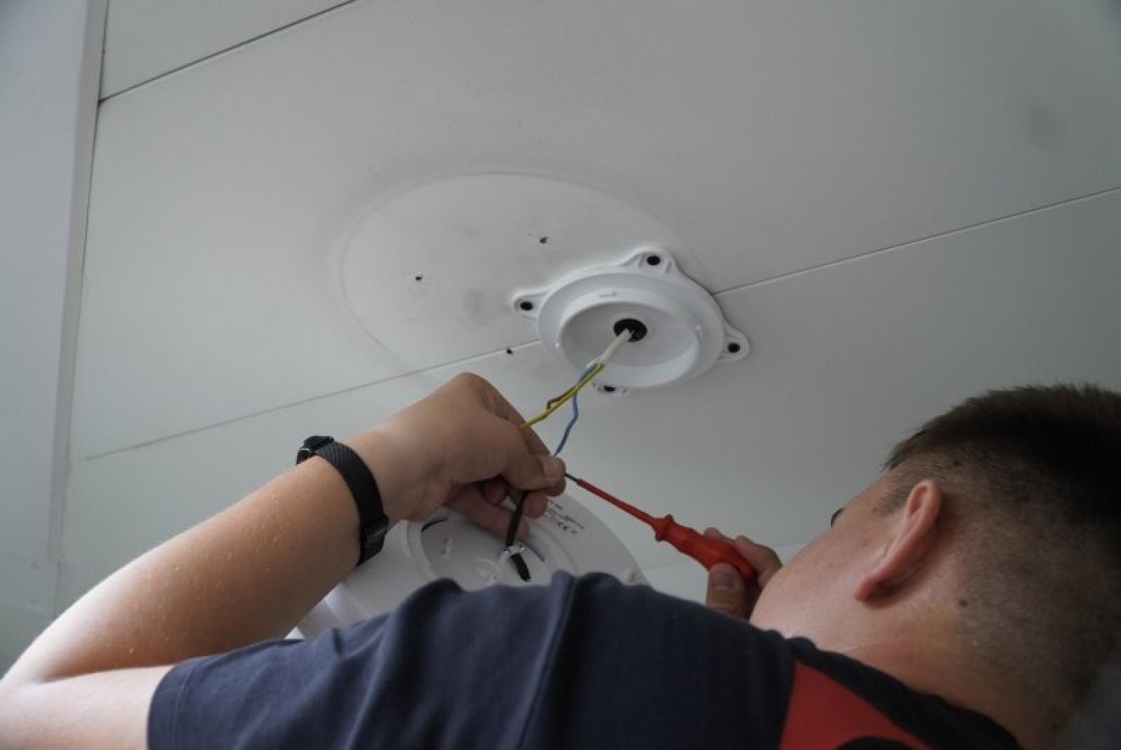 Zdjęcie w galerii na portalu naszraciborz.pl: Wakacyjne remonty szkół - SP 4 wiadomości z regionu