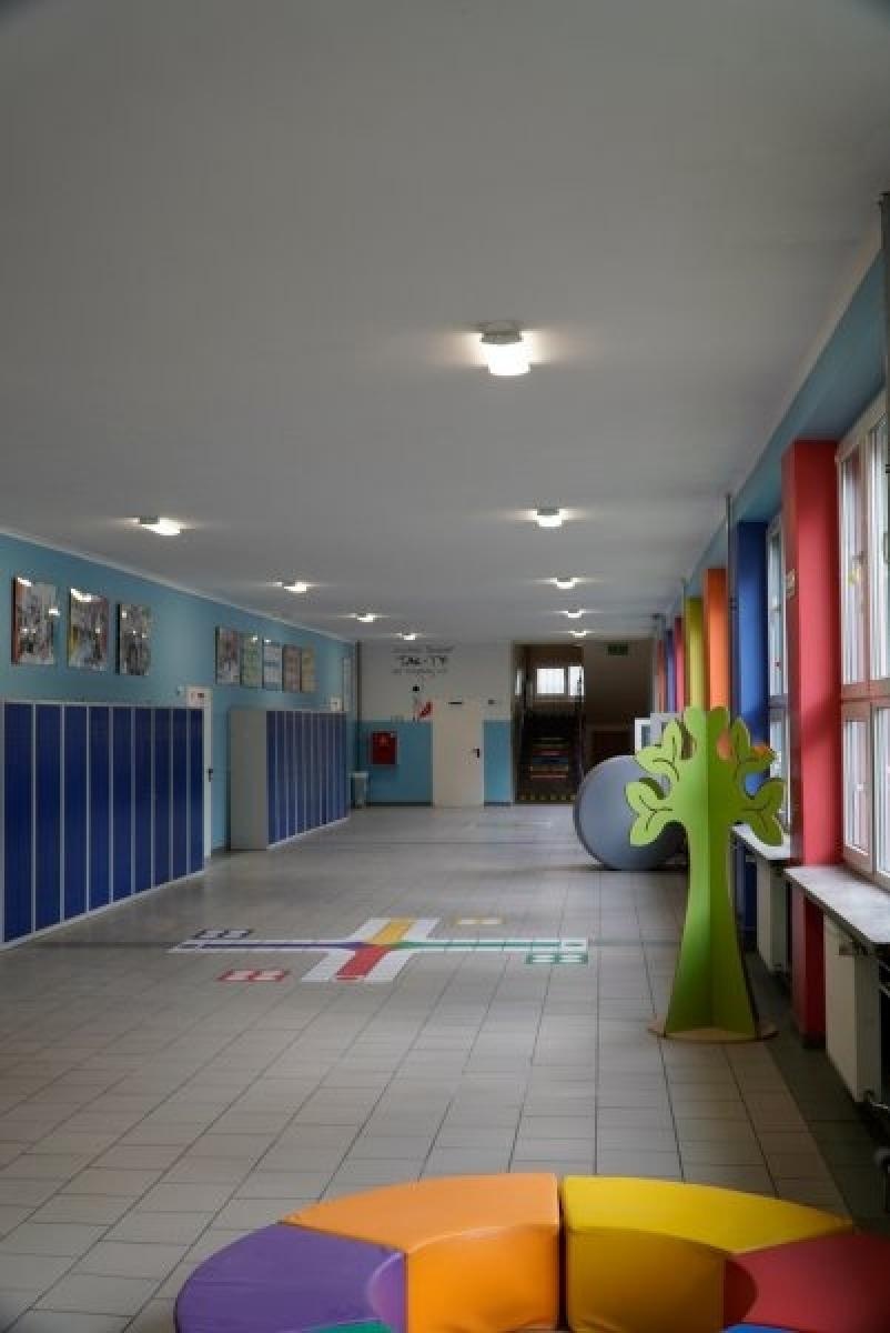 Zdjęcie w galerii na portalu naszraciborz.pl: Wakacyjne remonty szkół - SP 4 wiadomości z regionu