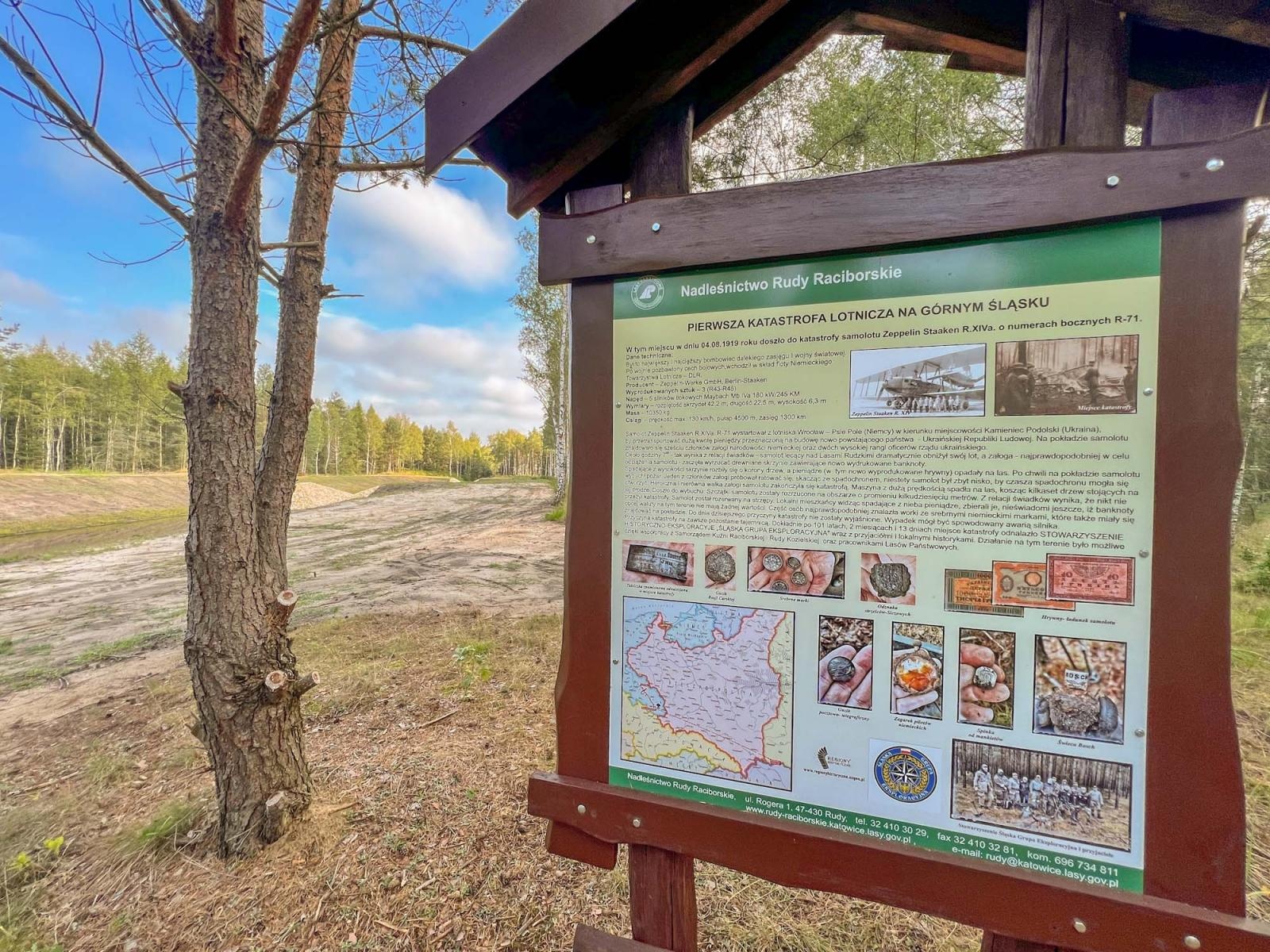Zdjęcie w galerii na portalu naszraciborz.pl: Katastrofa lotnicza w rudzkich lasach. Pamięć i bolesne epizody polsko-ukraińskich relacji wiadomości z regionu
