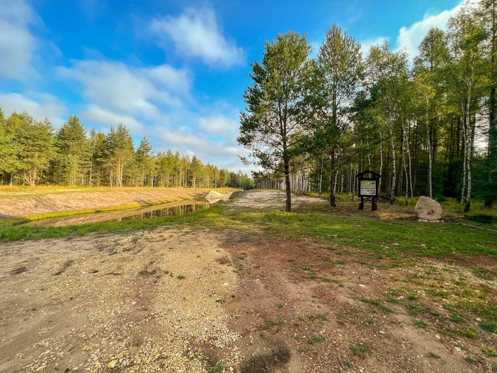 Zdjęcie w galerii na portalu naszraciborz.pl: Katastrofa lotnicza w rudzkich lasach. Pamięć i bolesne epizody polsko-ukraińskich relacji wiadomości z regionu