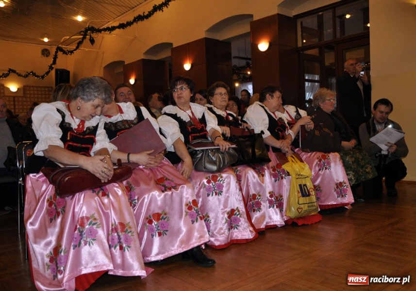 Zdjęcie w galerii na portalu naszraciborz.pl: Smakołyki miały duże wzięcie wiadomości z regionu