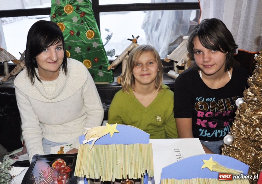 Zdjęcie w galerii na portalu naszraciborz.pl: Smakołyki miały duże wzięcie wiadomości z regionu