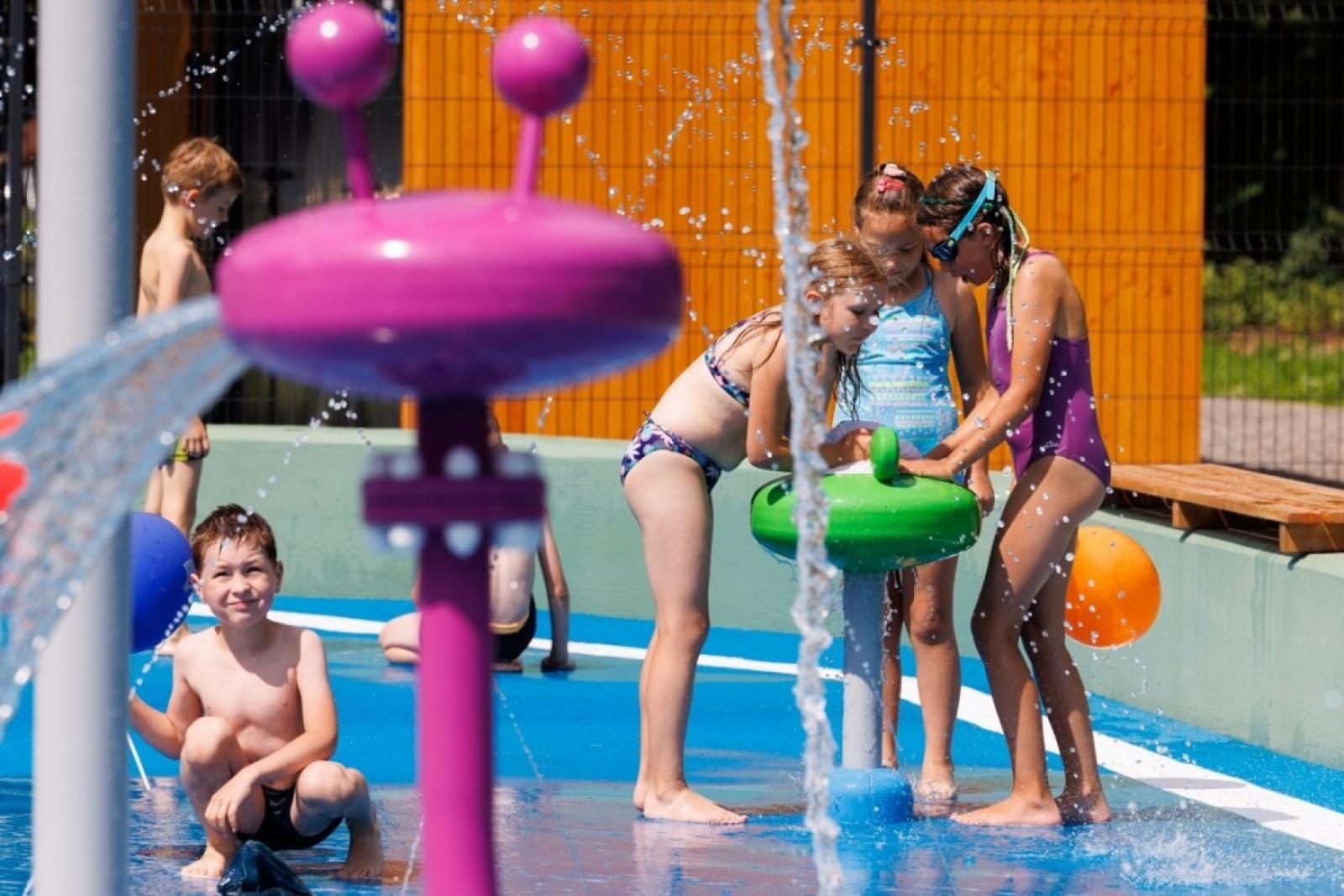 Zdjęcie w galerii na portalu naszraciborz.pl: Nowy wodny plac zabaw na Śląsku [FOTO] wiadomości z regionu