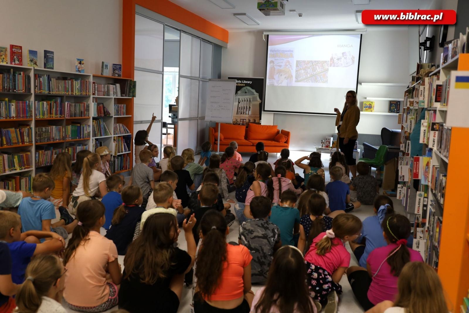 Zdjęcie w galerii na portalu naszraciborz.pl: Biblioteka zabrała małych raciborzan na wycieczkę do Azji wiadomości z regionu