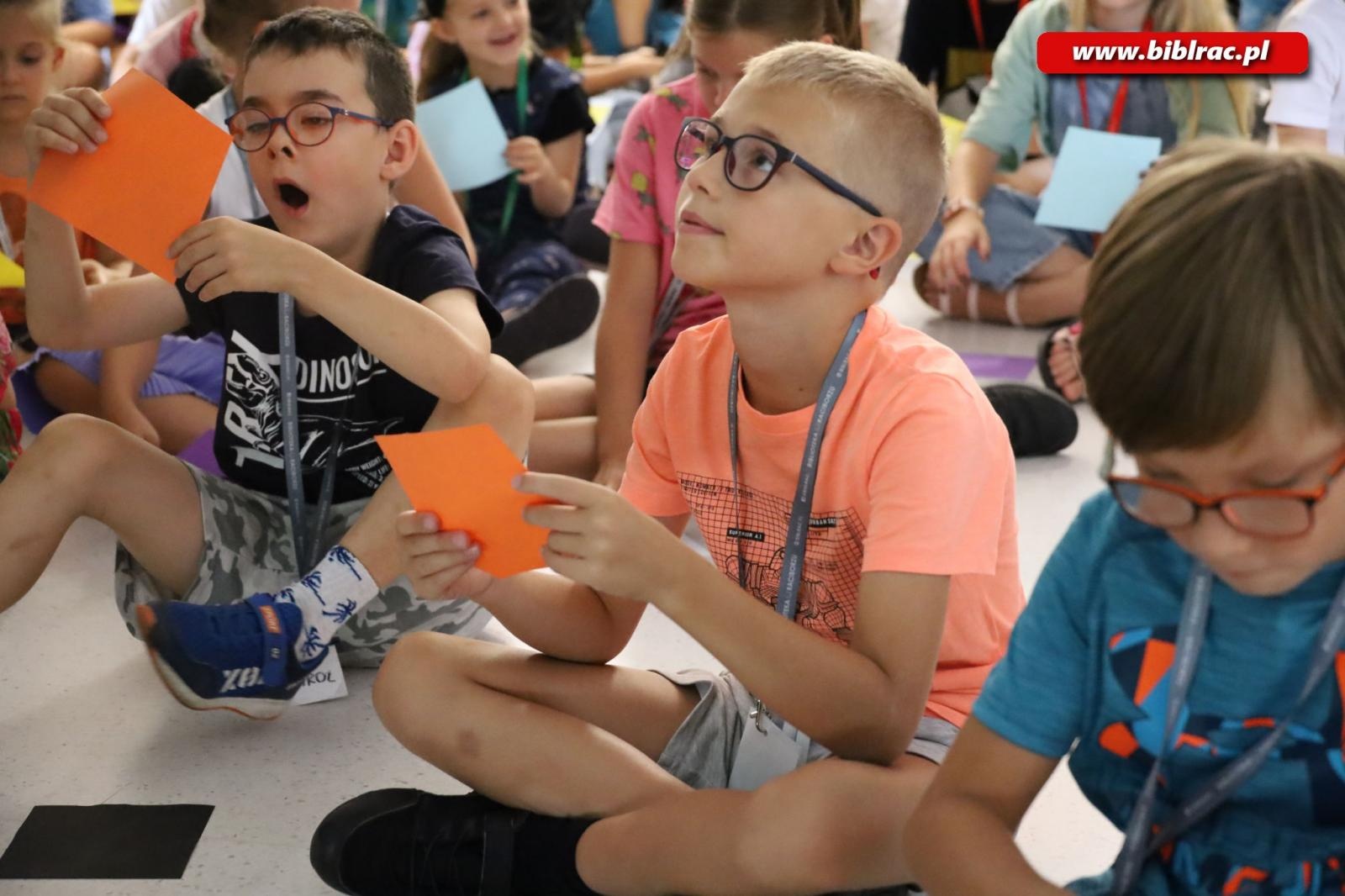 Zdjęcie w galerii na portalu naszraciborz.pl: Biblioteka zabrała małych raciborzan na wycieczkę do Azji wiadomości z regionu
