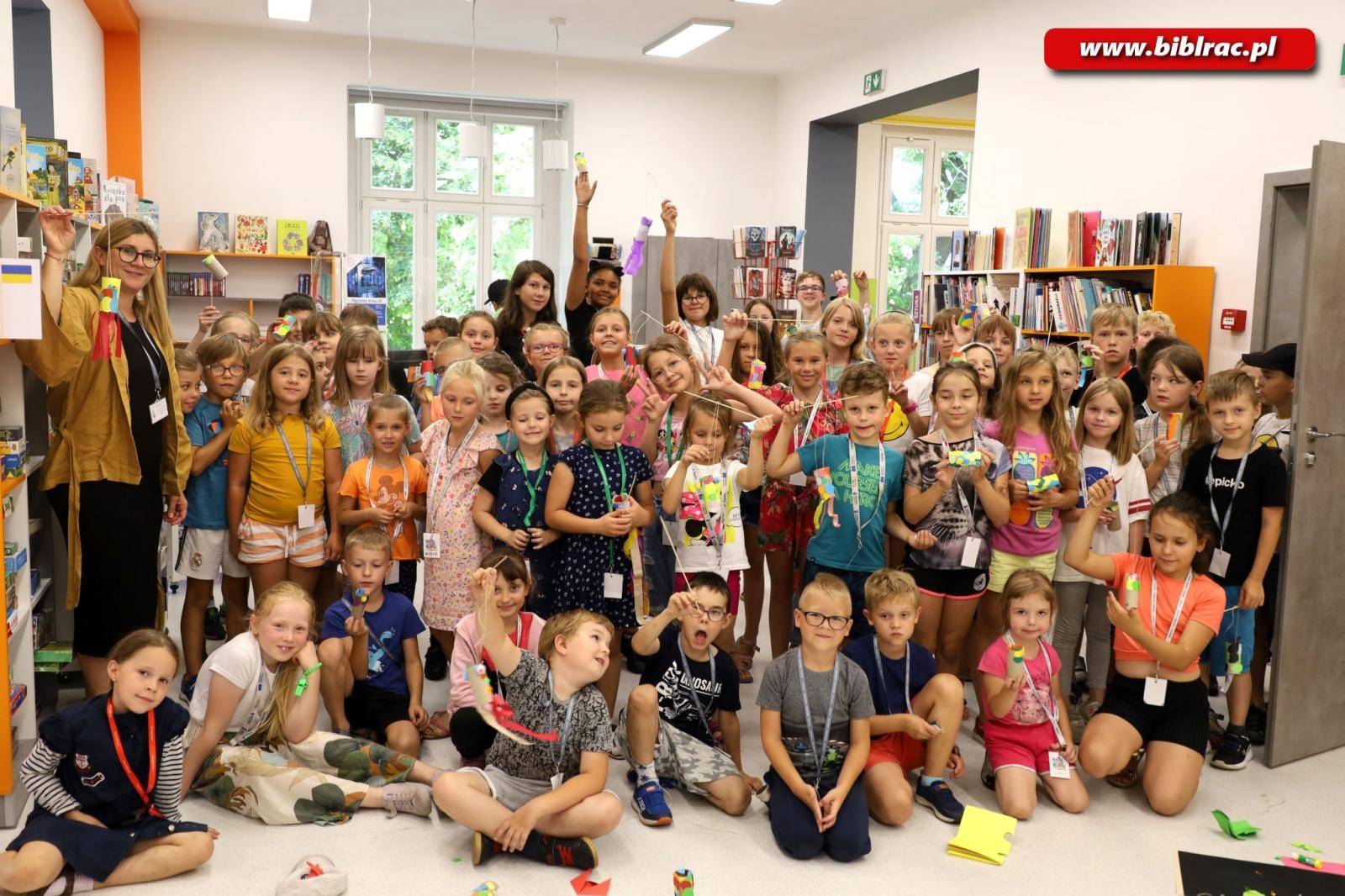 Zdjęcie w galerii na portalu naszraciborz.pl: Biblioteka zabrała małych raciborzan na wycieczkę do Azji wiadomości z regionu