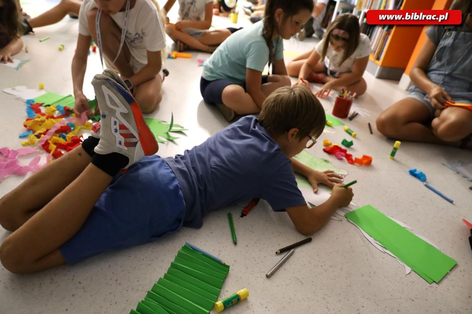 Zdjęcie w galerii na portalu naszraciborz.pl: Biblioteka zabrała małych raciborzan na wycieczkę do Azji wiadomości z regionu