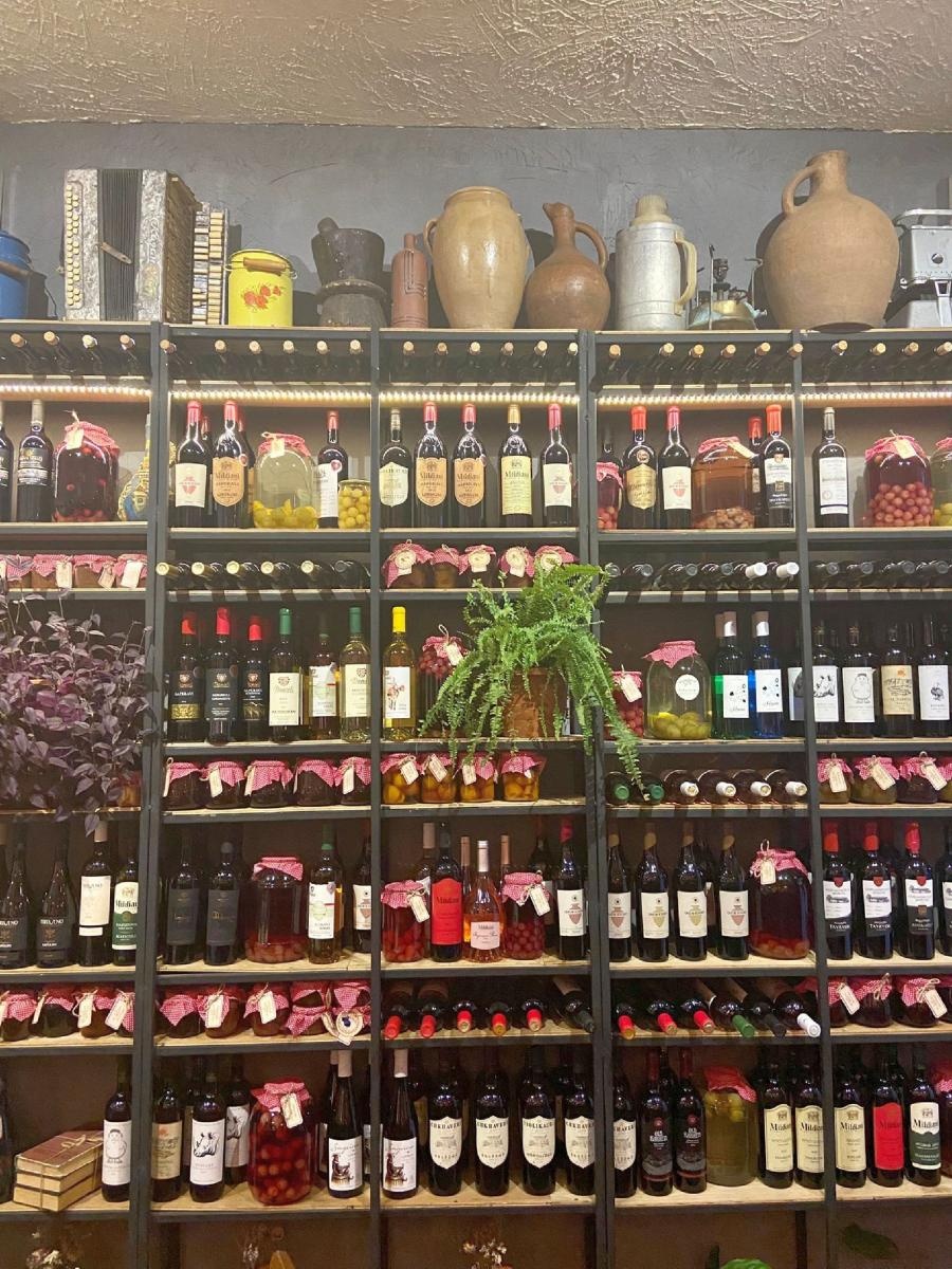 Zdjęcie w galerii na portalu naszraciborz.pl: Pocztówka z Gruzji od tancerzy raciborskiego Źródła wiadomości z regionu