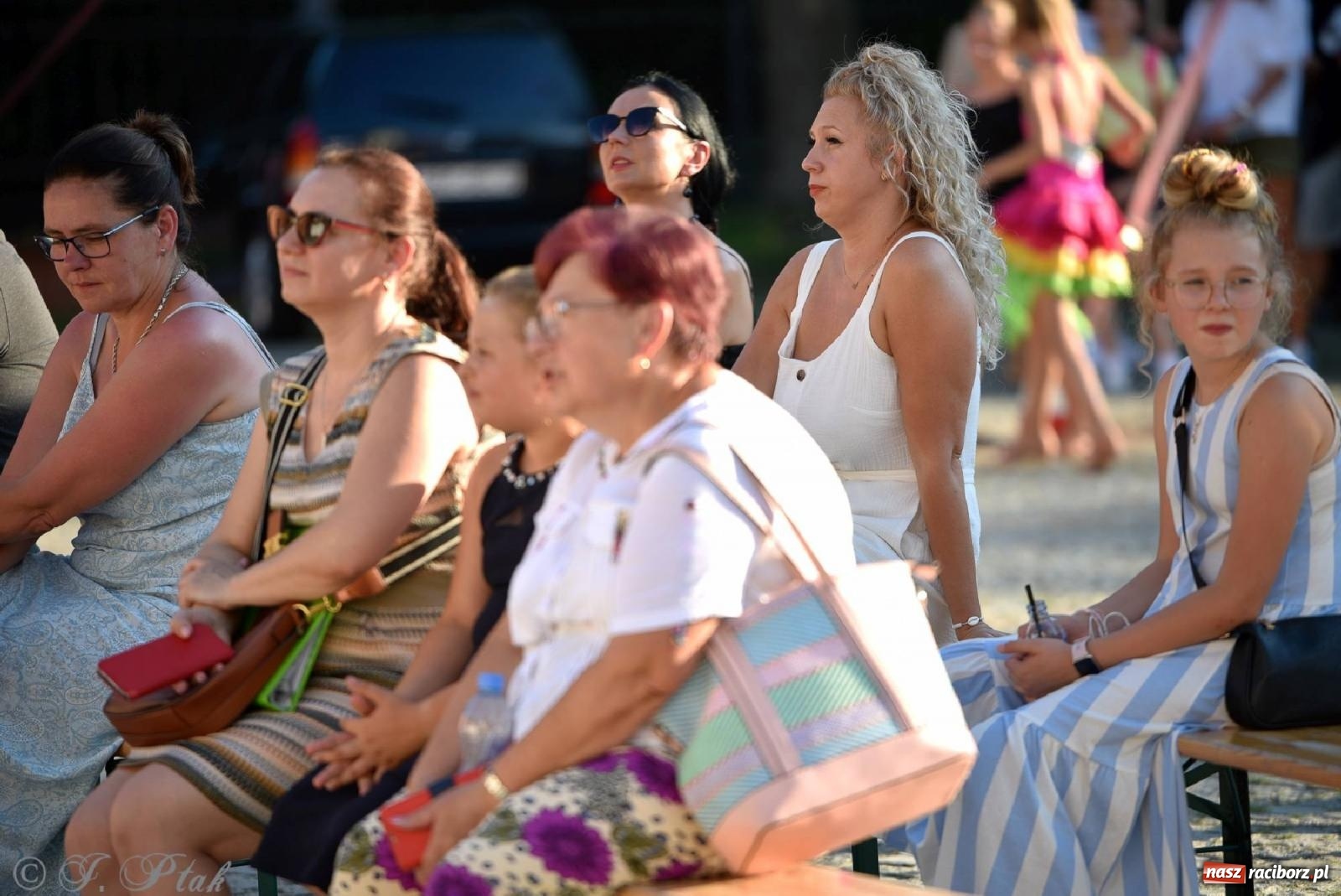 Zdjęcie w galerii na portalu naszraciborz.pl: Muzyczno-taneczne popołudnie na zamku wiadomości z regionu